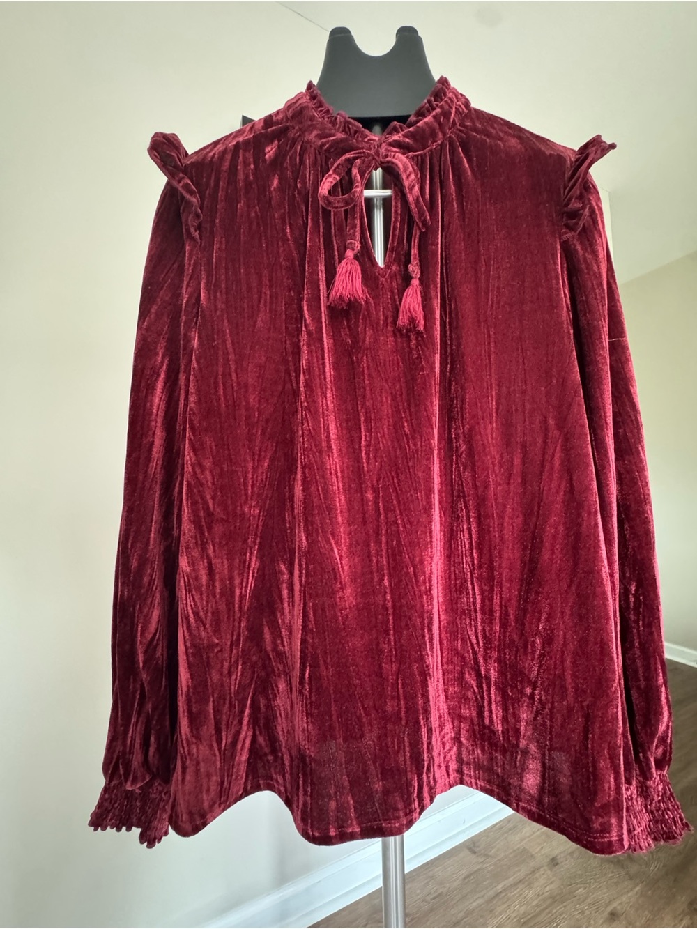 Wonderfly Women's Velvet Tie-Neck Blouse - Burgundy